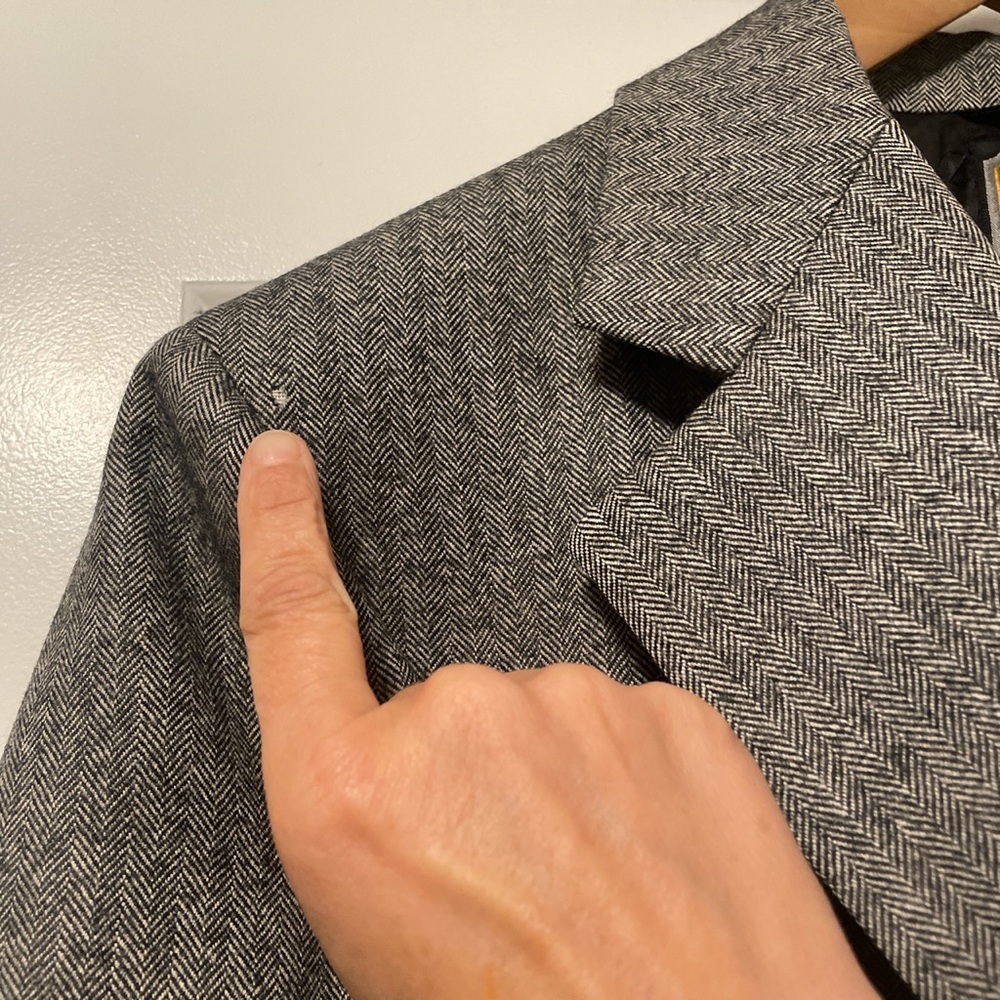 Dior Man’s coat- Classic style ** authentic ** - Picture 6 of 6